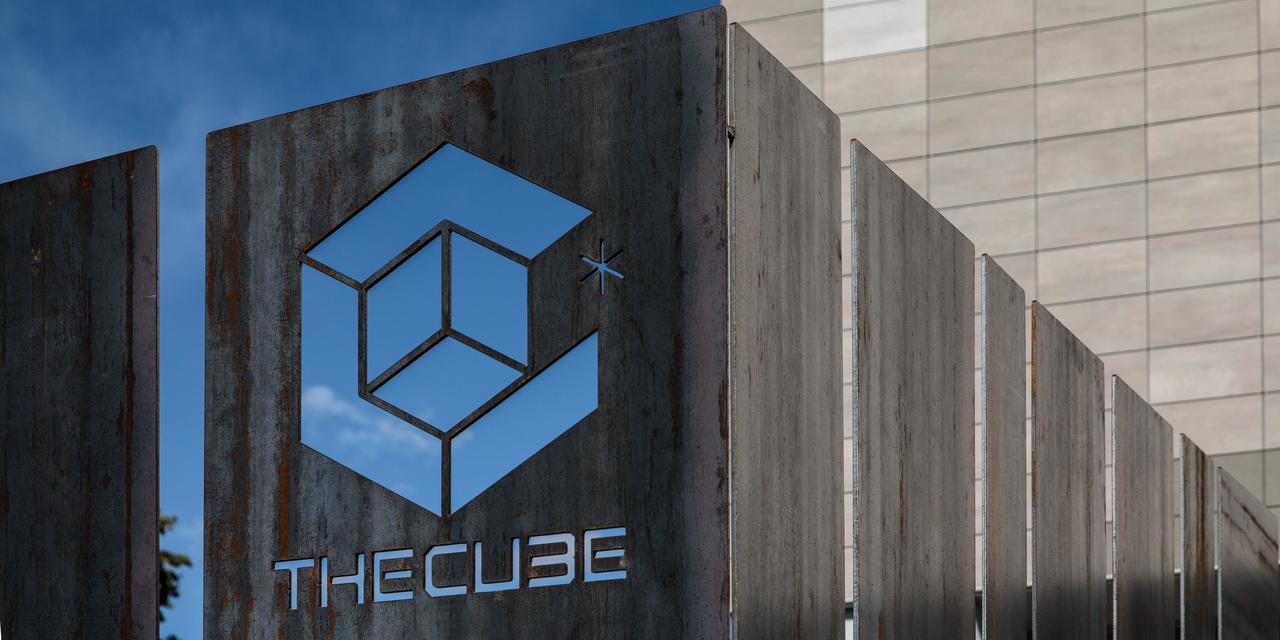 Hotel The Cube ฟีเดนซา ภายนอก รูปภาพ